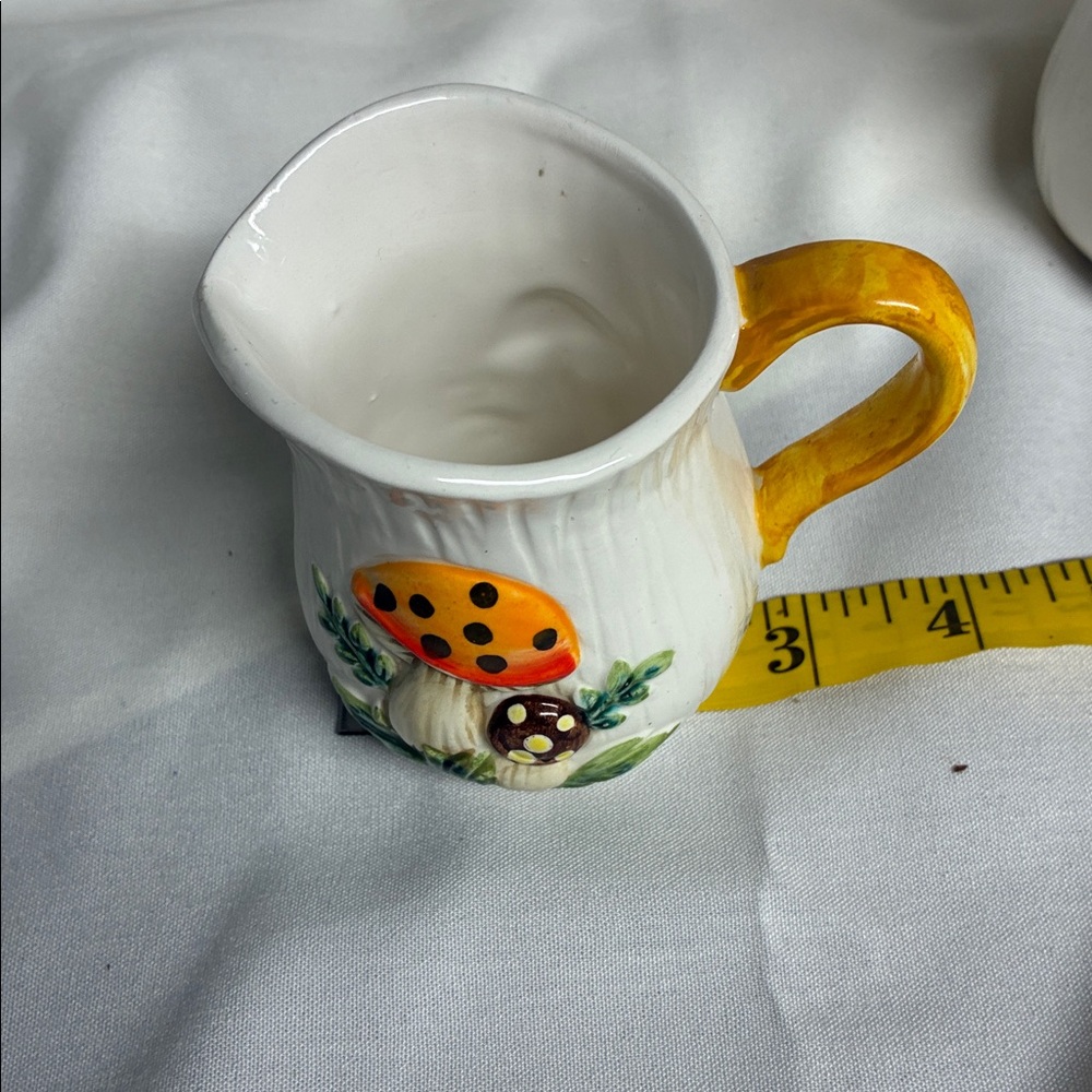 Mushroom Themed Ceramic Sugar and Creamer Set - Picture 7 of 15